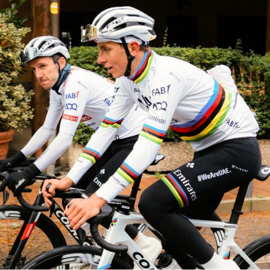 Heren Fietskleding Team UAE 2024 Pissei Shirt met Lange Mouwen - Wereldkampioen